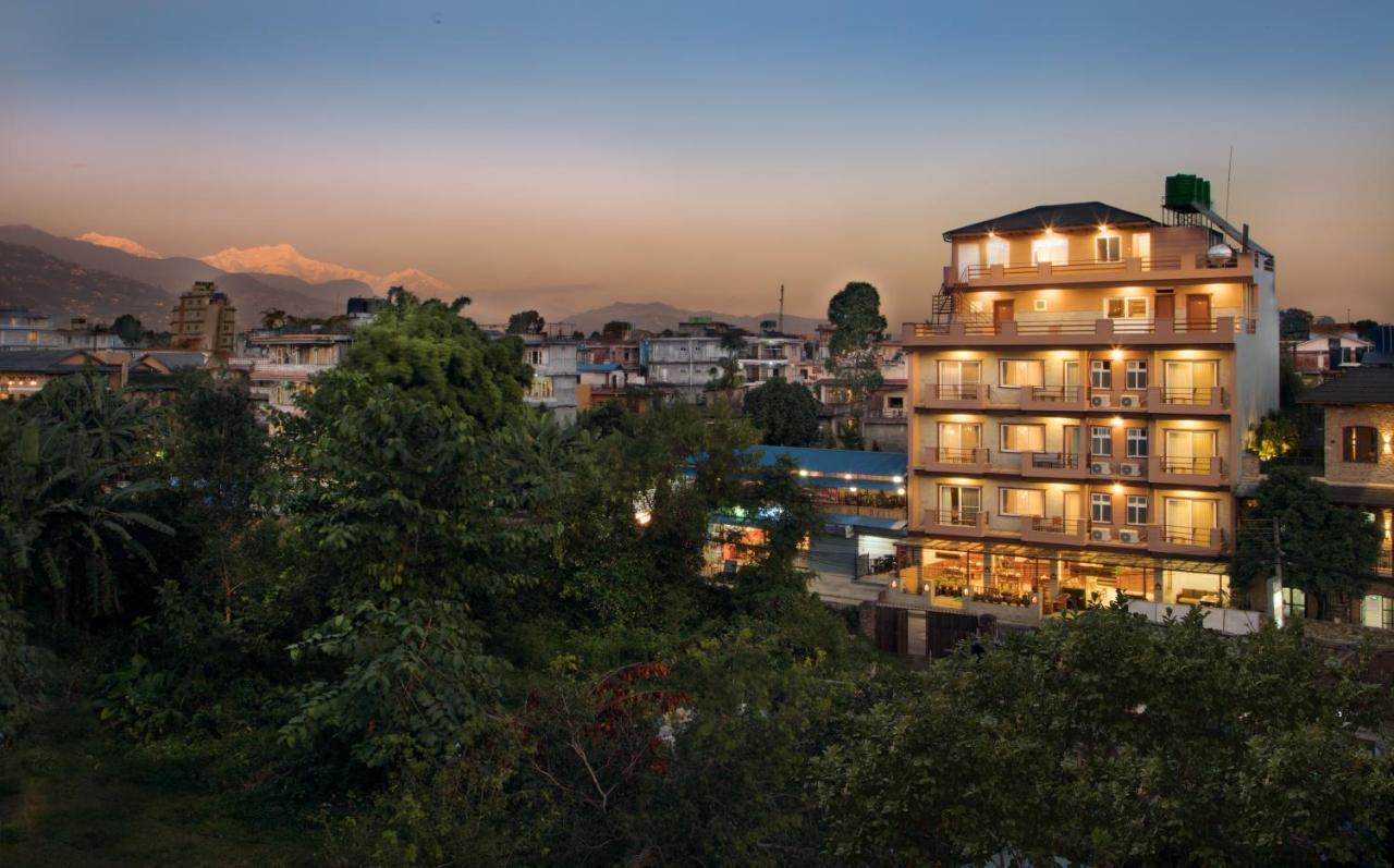 Hotel Lake Shore Pokhara Exterior photo