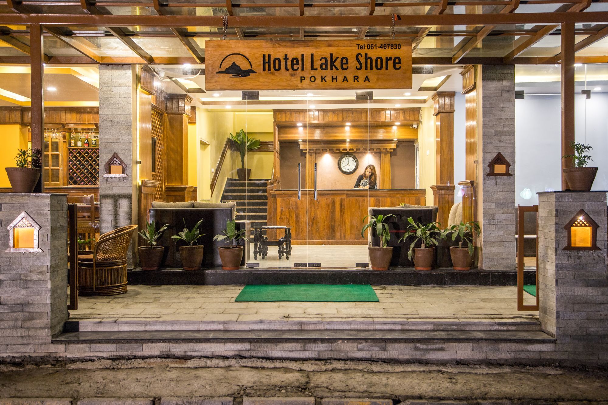 Hotel Lake Shore Pokhara Exterior photo